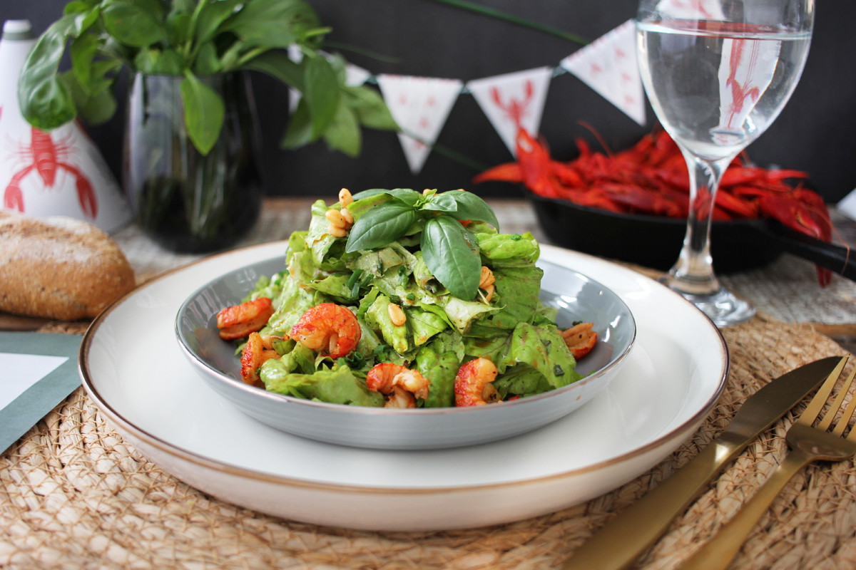 Salat mit Flusskrebsen Rezept