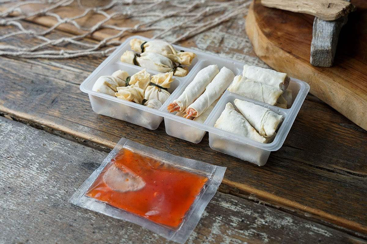 MINI SNACK BOX mit Garnelen & Sauce