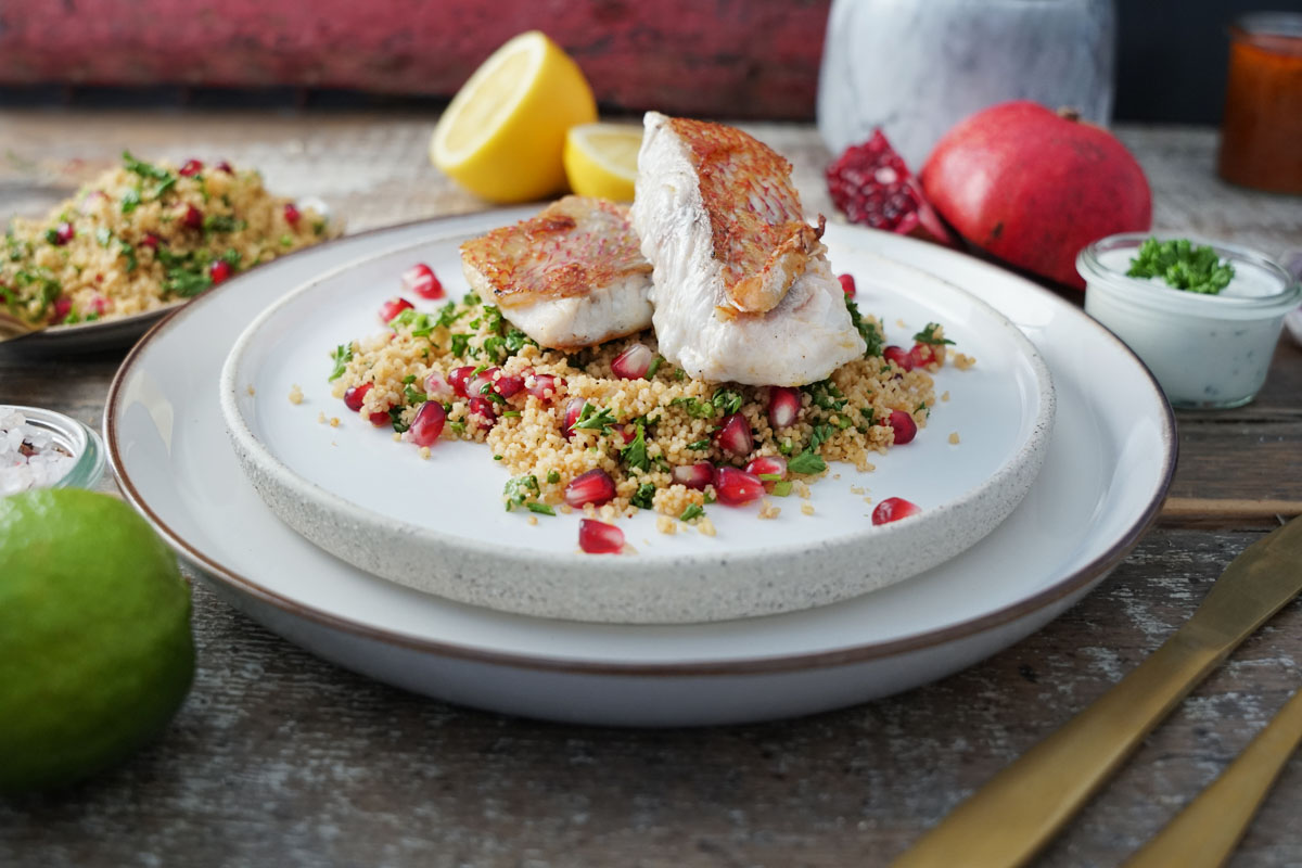Red Snapper auf arabischem Couscous