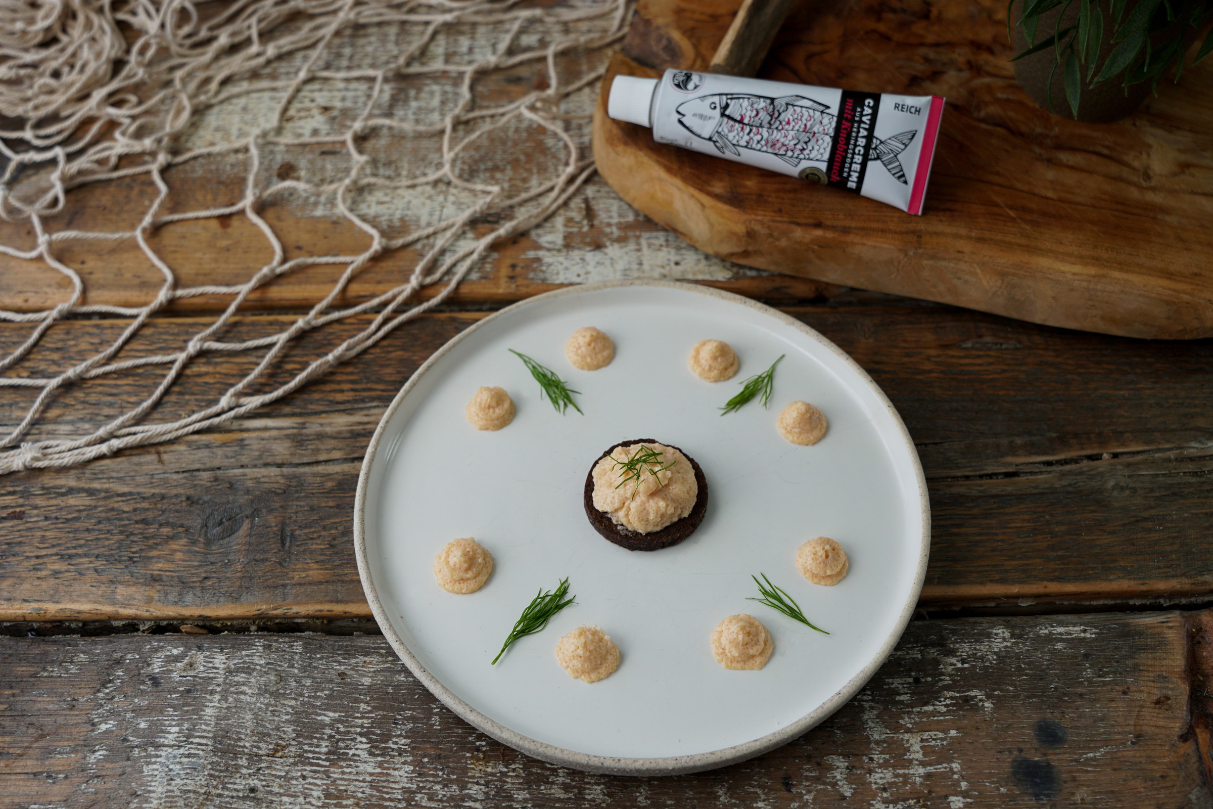 Caviarcreme mit Knoblauch
