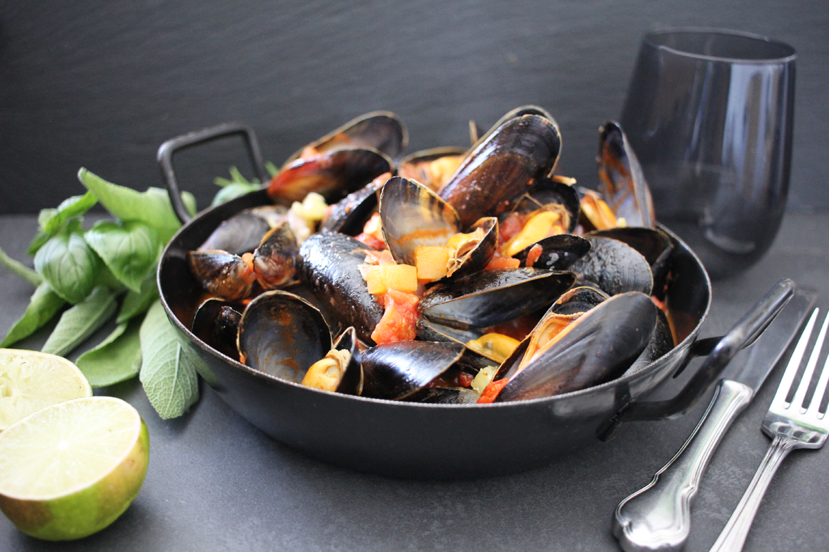 Miesmuscheln in Tomatensugo
