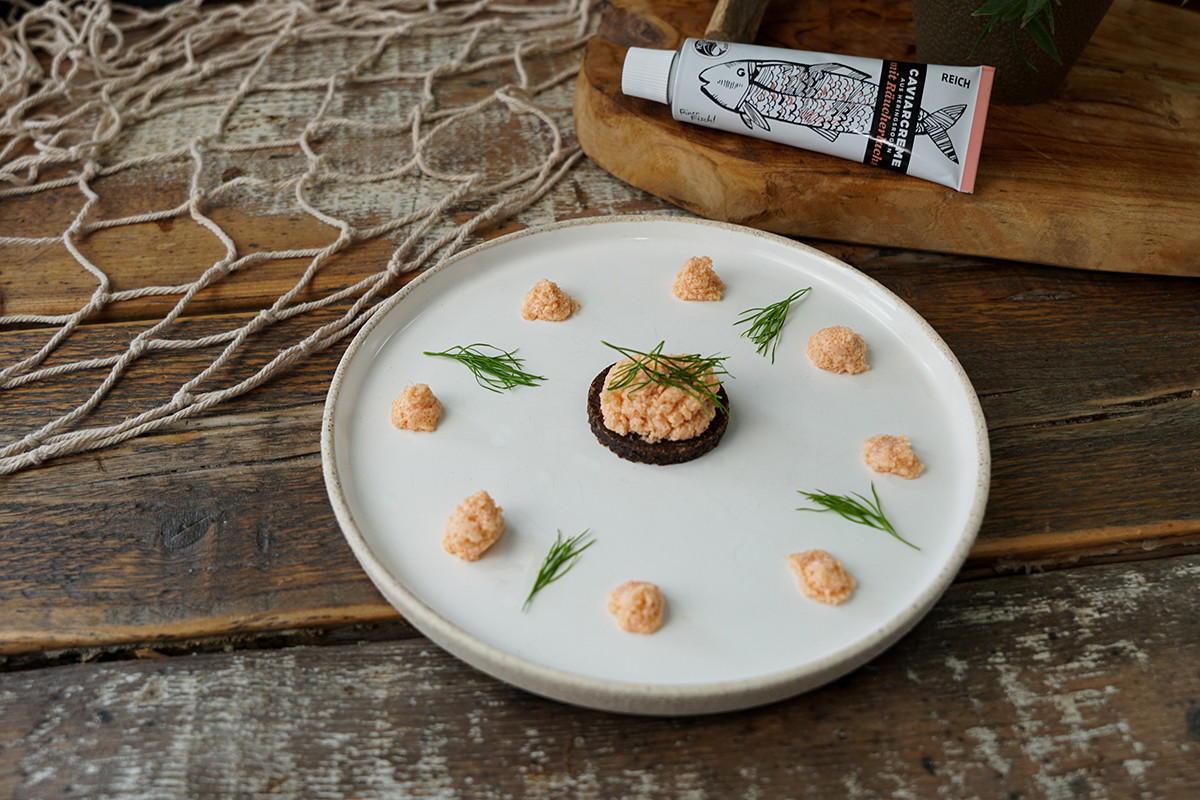 Caviarcreme mit Räucherlachs