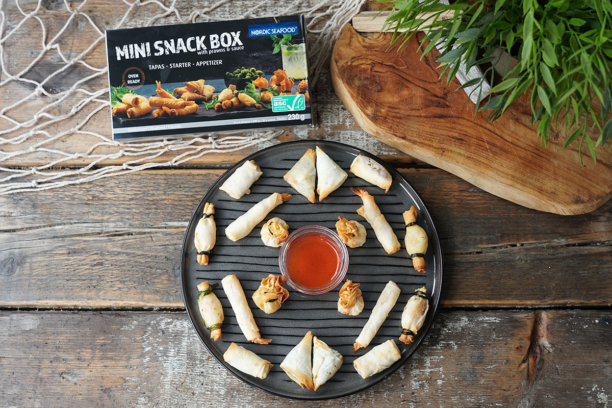 MINI SNACK BOX mit Garnelen & Sauce