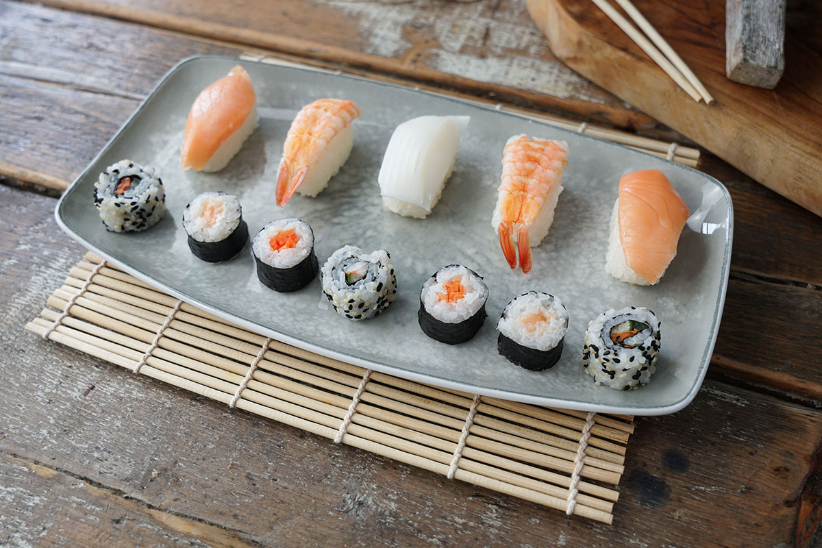 Sushi BOX mit Soya Sauce & Wasabi